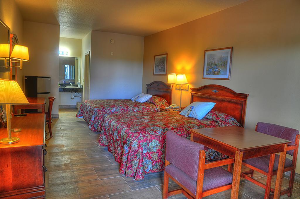 Lone Star Inn And Suites Victoria Luaran gambar