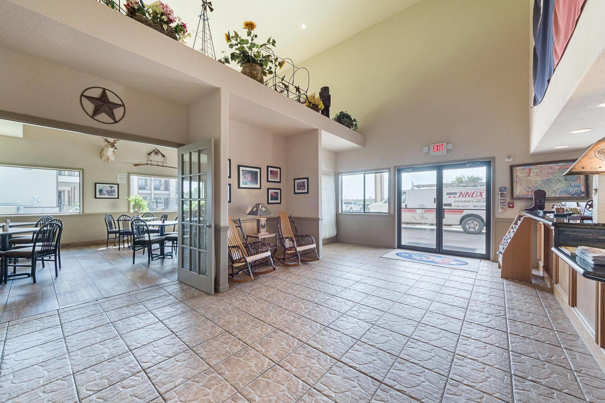 Lone Star Inn And Suites Victoria Luaran gambar