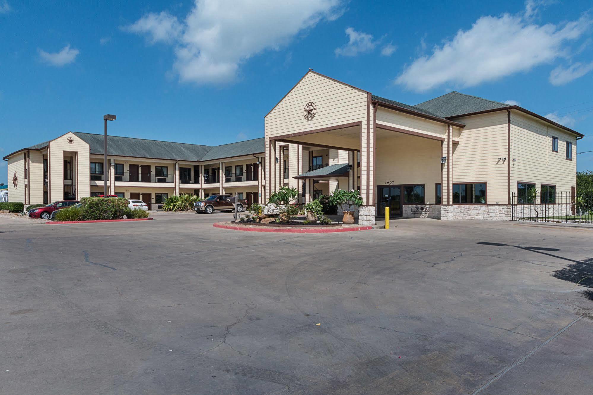 Lone Star Inn And Suites Victoria Luaran gambar