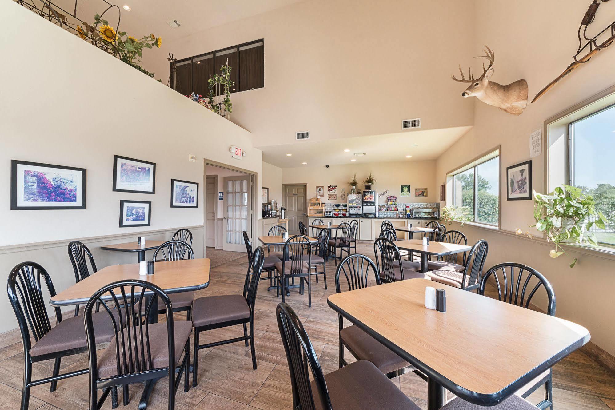Lone Star Inn And Suites Victoria Luaran gambar